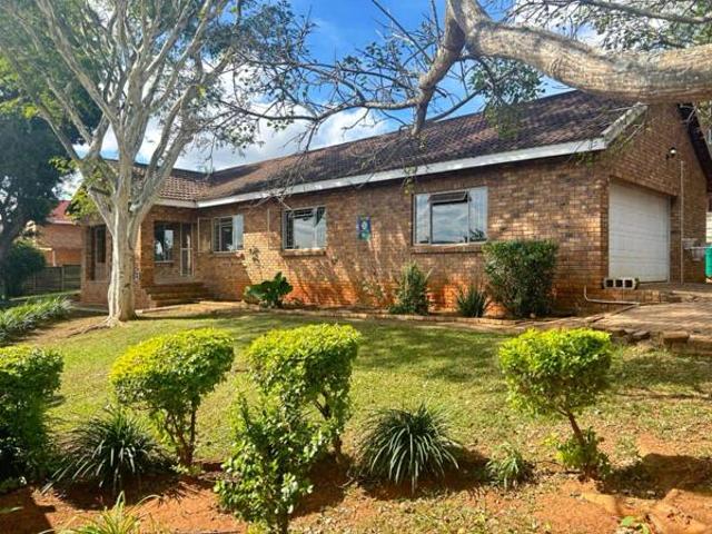 1 Bedroom House in White River Central