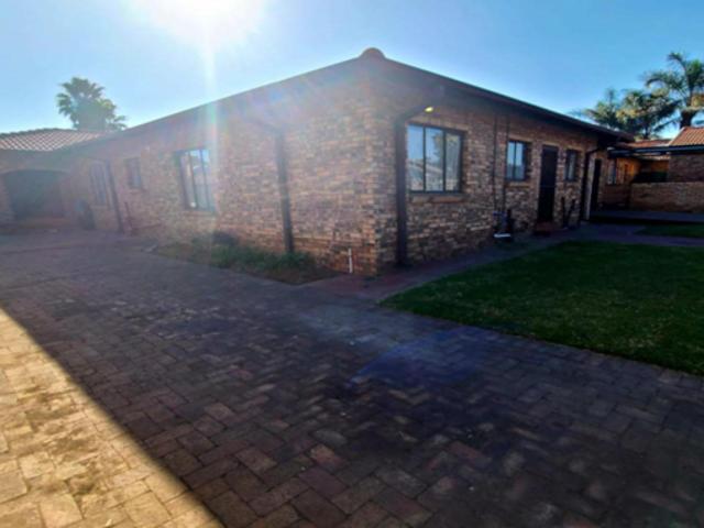 3 Bedroom House in Witbank Central