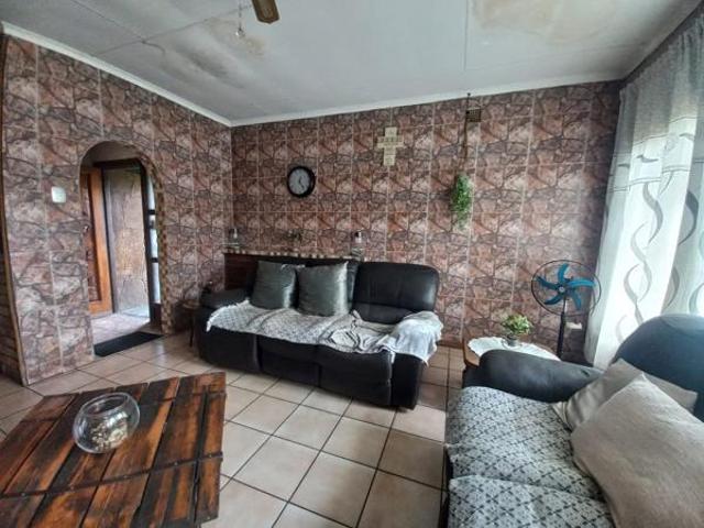 3 Bedroom House in Witbank Central