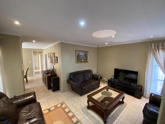 3 Bedroom House in Witpoortjie