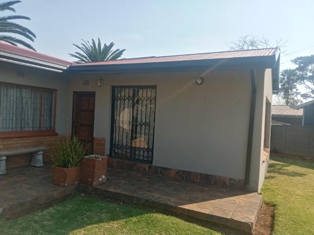 3 Bedroom House in Witpoortjie
