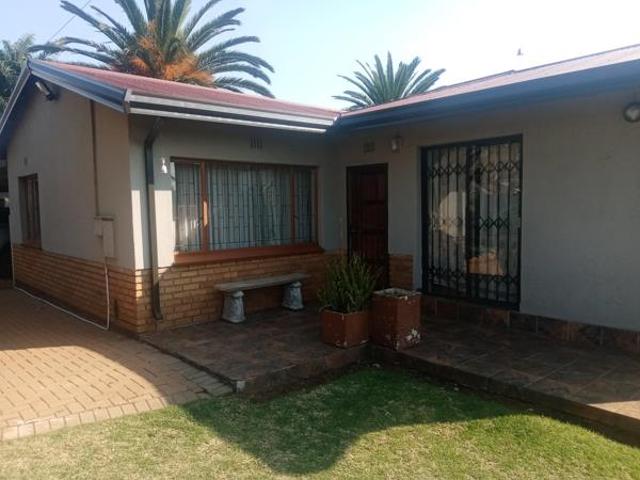 3 Bedroom House in Witpoortjie