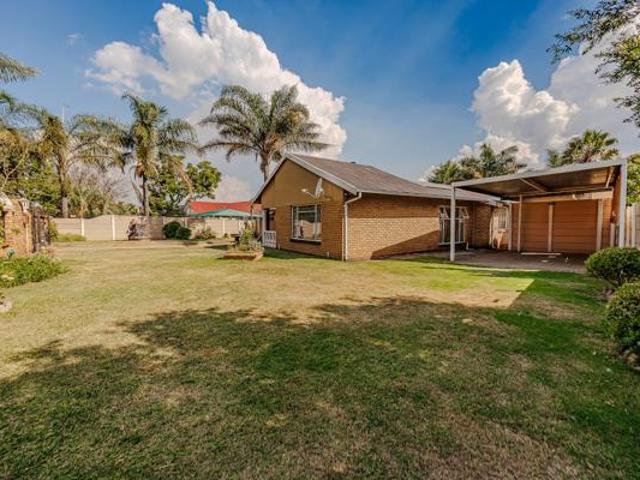 3 Bedroom House in Witpoortjie