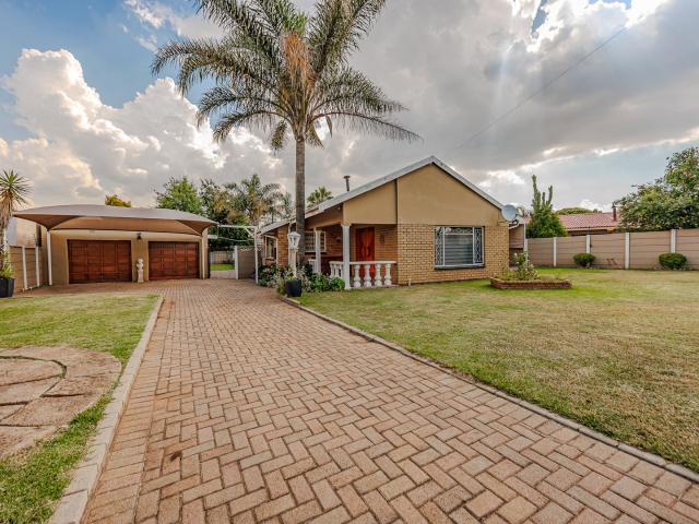 3 Bedroom House in Witpoortjie