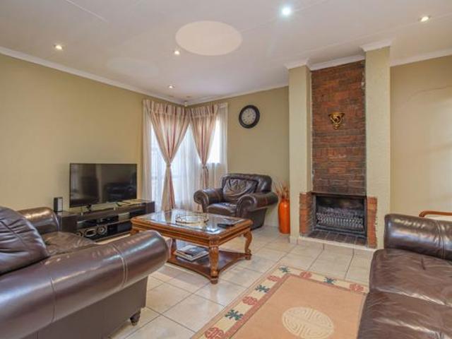 3 Bedroom House in Witpoortjie