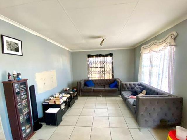 3 Bedroom House in Witpoortjie