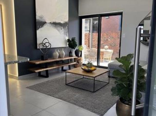 3 Bedroom House in Wilgeheuwel