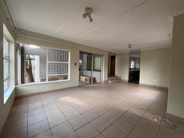 3 Bedroom House in Wilgeheuwel