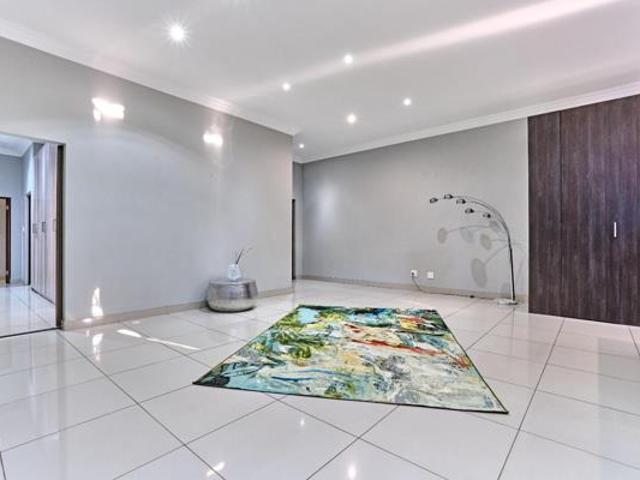3 Bedroom House in Willowbrook