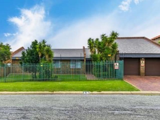 3 Bedroom House in Wilro Park