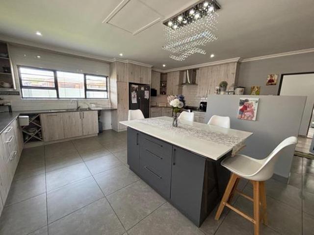 3 Bedroom House in Winterhoek Park