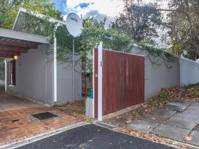 3 Bedroom House in Wynberg Upper