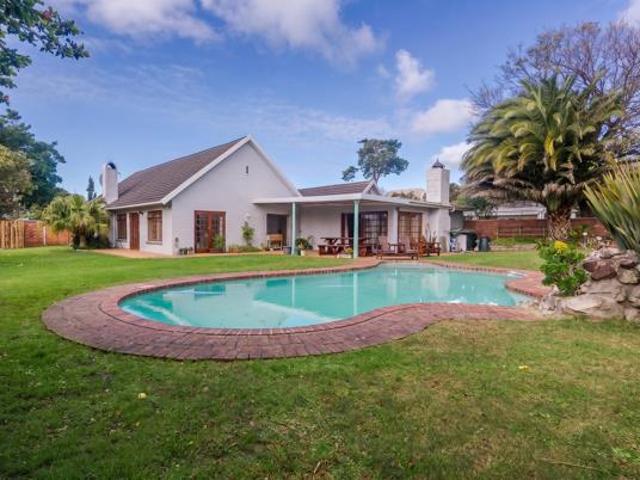 3 Bedroom House in Tokai