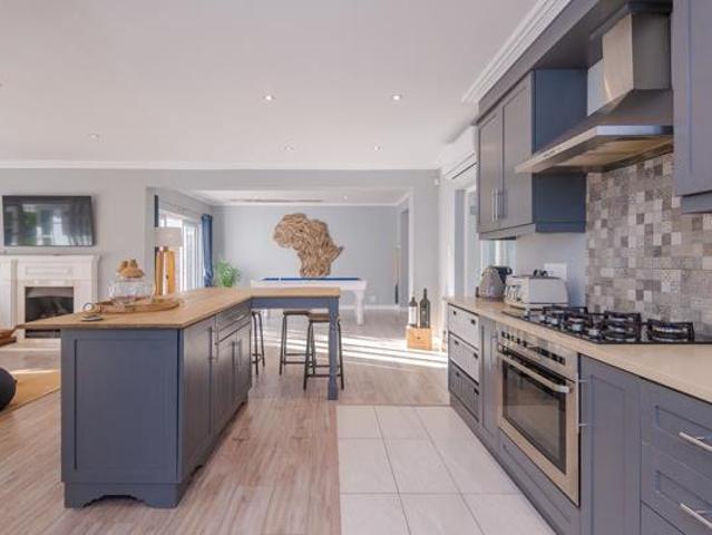 3 Bedroom House in Tokai