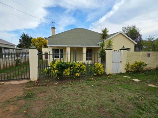 3 Bedroom House in Top Town