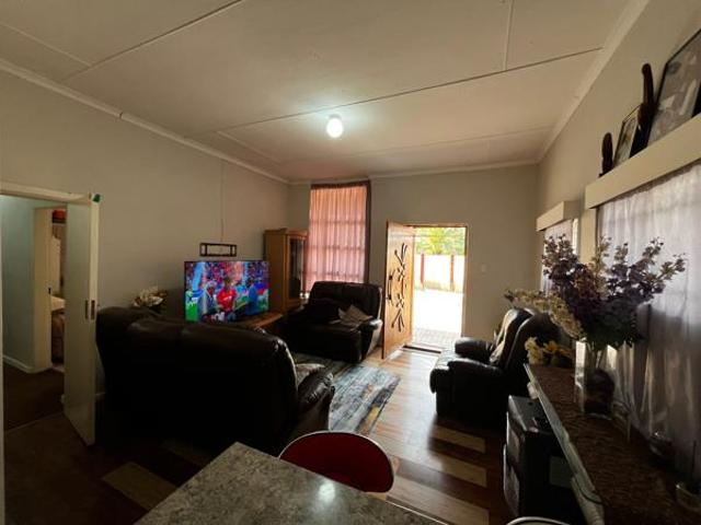 3 Bedroom House in Top Town