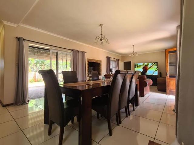 3 Bedroom House in Tafelzicht