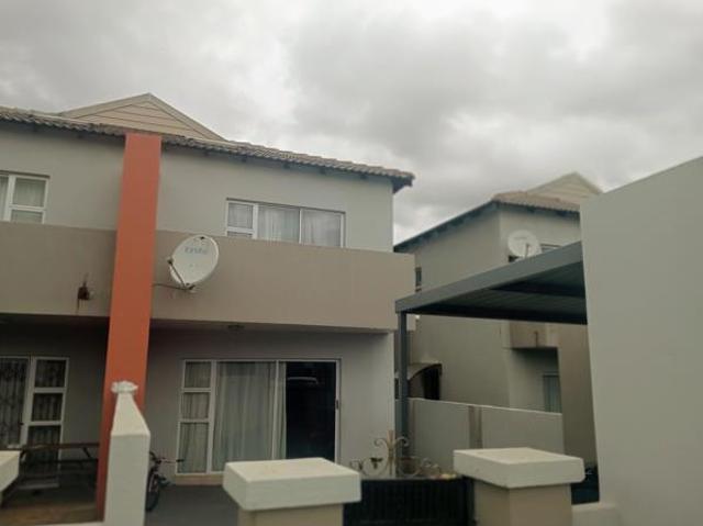 3 Bedroom House in Tasbet Park