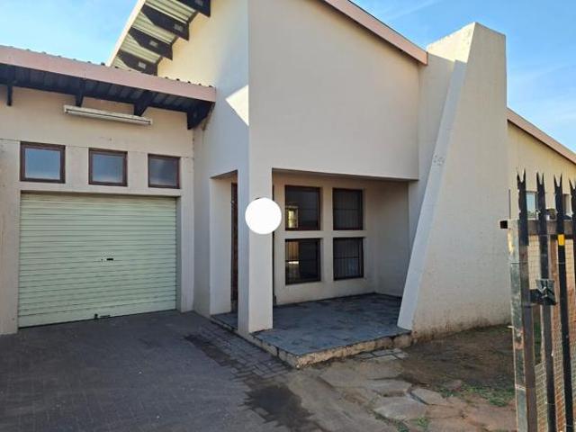 3 Bedroom House in Tasbet Park