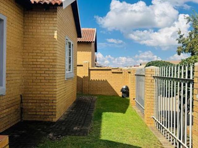3 Bedroom House in Tasbet Park