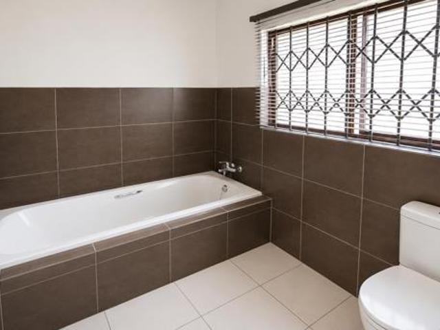 3 Bedroom House in Tasbet Park