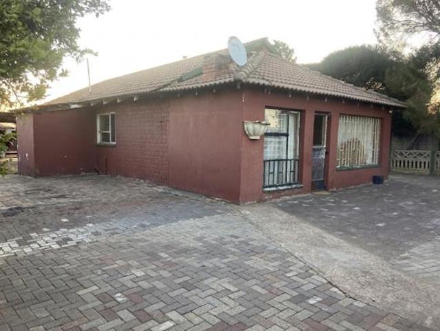 3 Bedroom House in Tasbet Park Ext 2