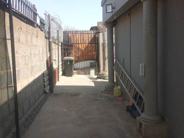3 Bedroom House in Tembisa