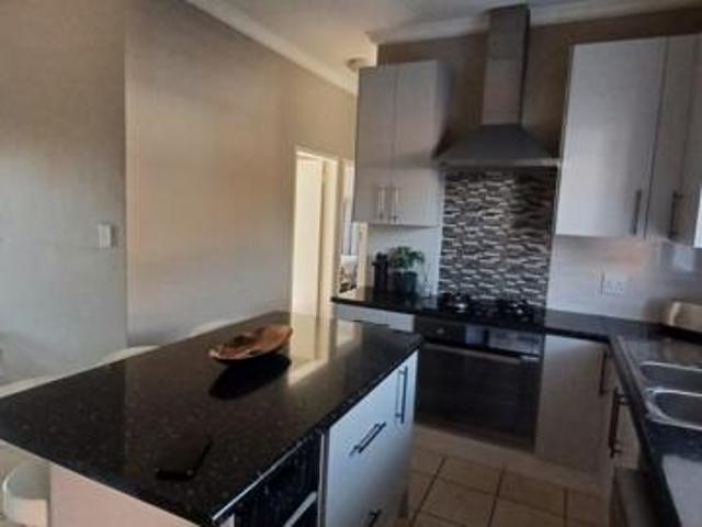 3 Bedroom House in Terra Nova