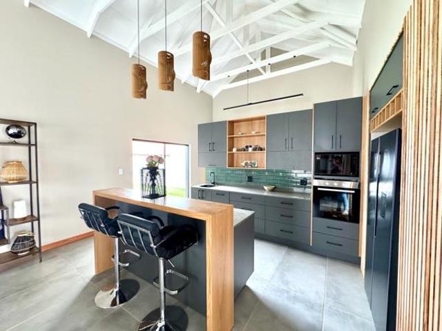 3 Bedroom House in Terra Nova