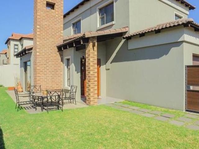 3 Bedroom House in Terra Nova