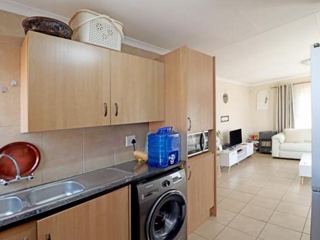 3 Bedroom House in Thatch Hill Estate