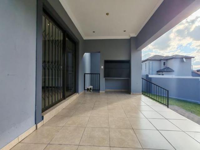 3 Bedroom House in Thatch Hill Estate