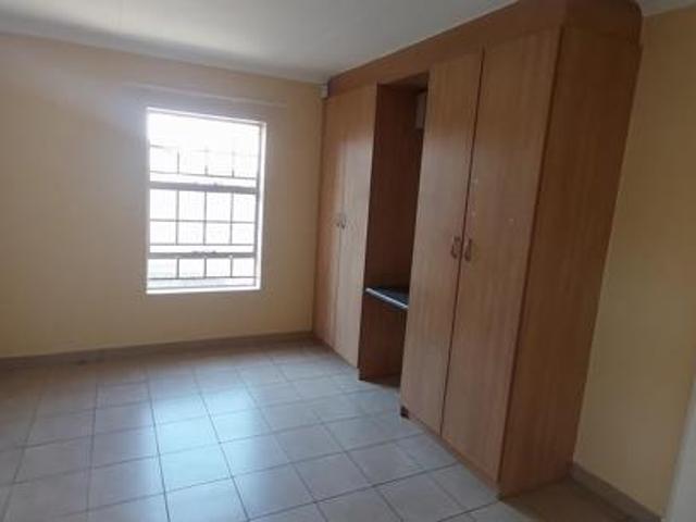 3 Bedroom House in Thatch Hill Estate