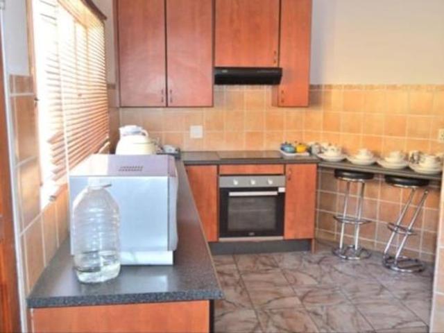 3 Bedroom House in Thatchfield