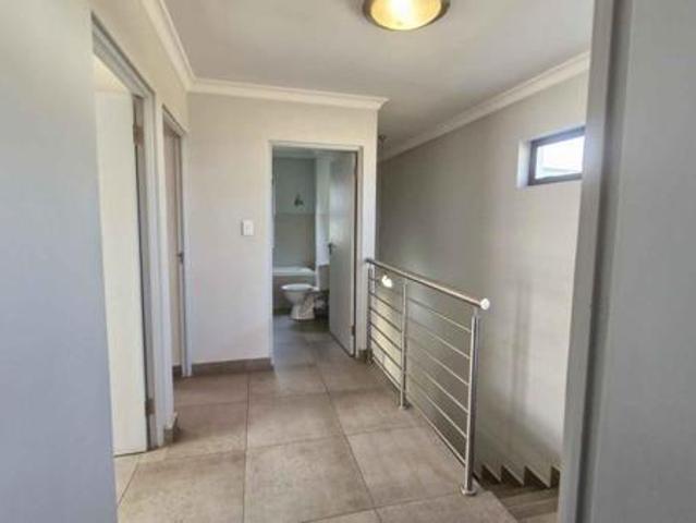 3 Bedroom House in Thatchfield