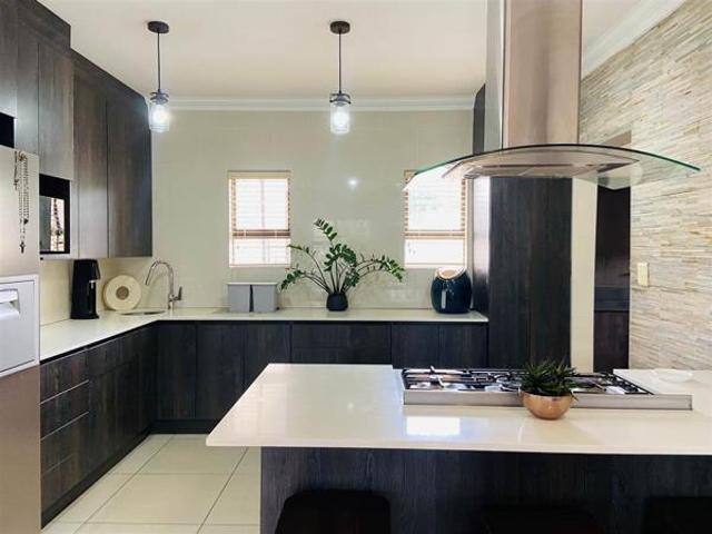 3 Bedroom House in Thatchfield