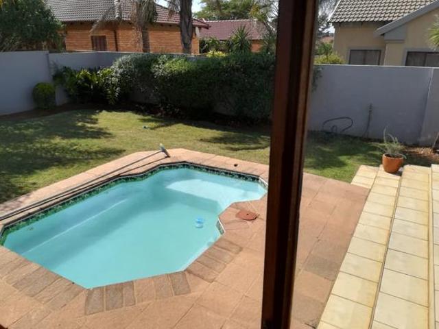 3 Bedroom House in Thatchfield