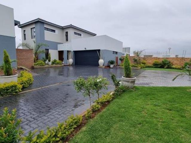 3 Bedroom House in Thatchfield