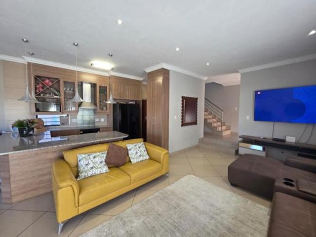 3 Bedroom House in Thatchfield
