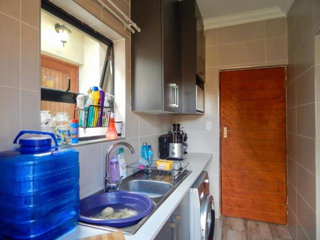 3 Bedroom House in Thatchfield
