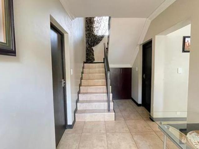 3 Bedroom House in Thatchfield