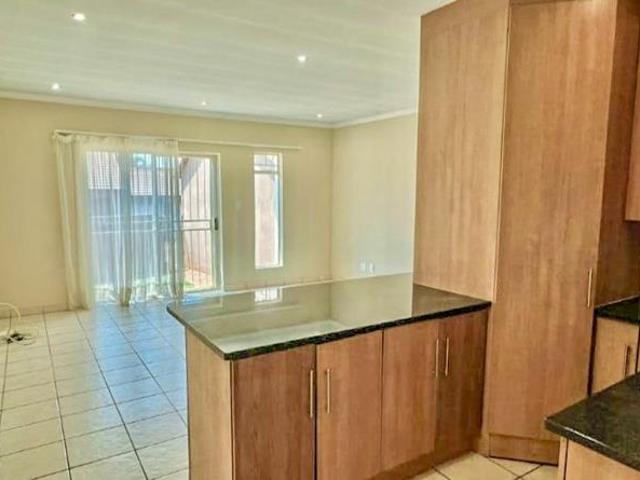 3 Bedroom House in Thatchfield