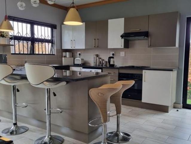3 Bedroom House in Thatchfield
