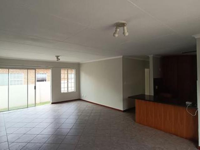 3 Bedroom House in Thatchfield