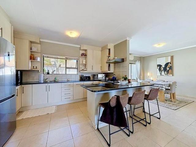 3 Bedroom House in The Meadows