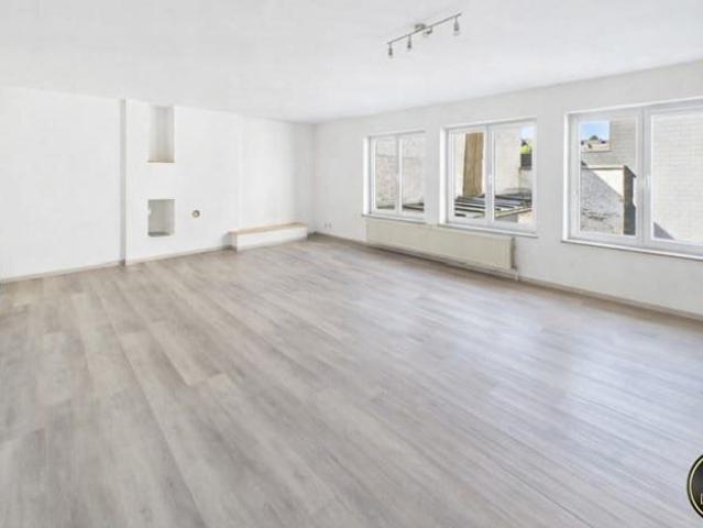 3 bedroom house in the heart of Saint Hubert
