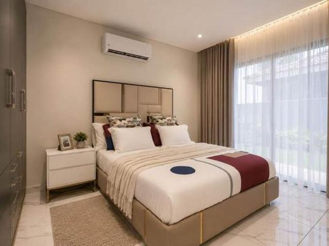 3 Bedroom House in The Island Estates
