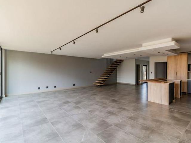 3 Bedroom House in The Island Estates