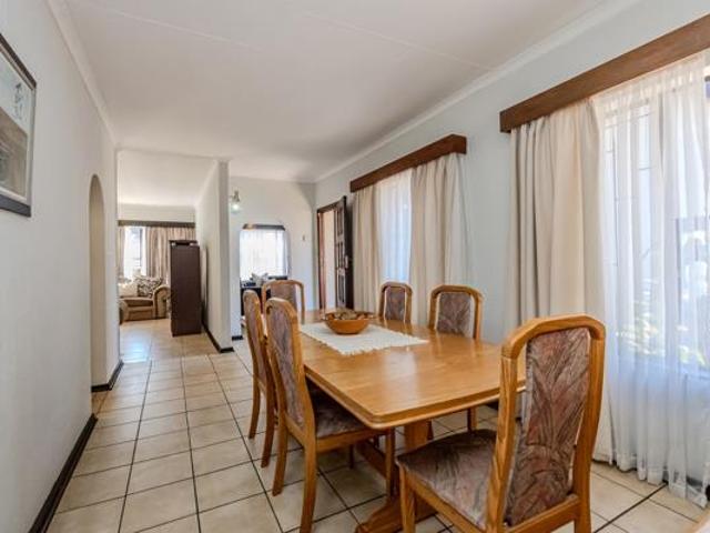 3 Bedroom House in The Reeds