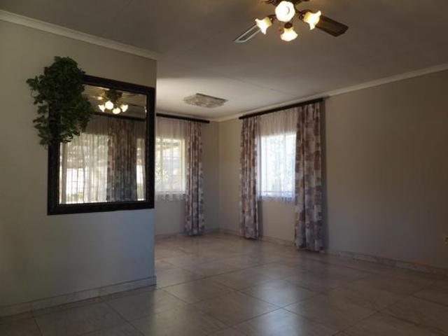 3 Bedroom House in The Reeds